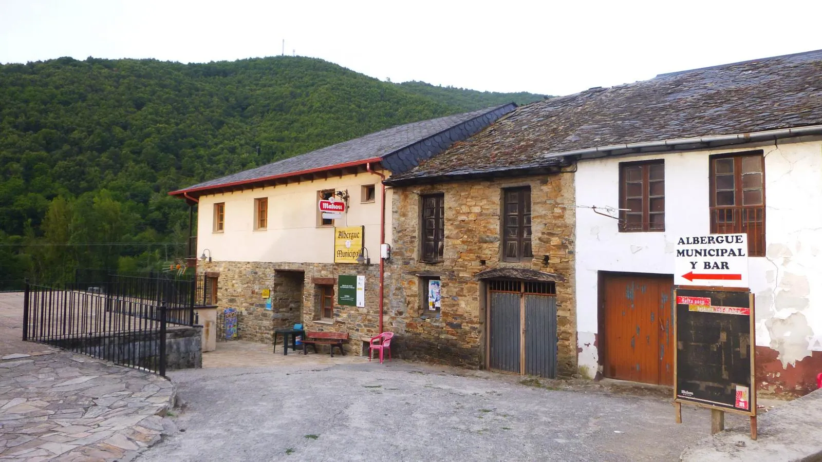 Mountain village with a municipal pilgrim hostel