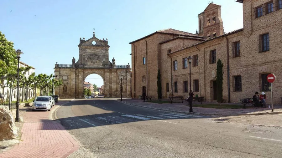 Stage 1: Sahagún to El Burgo Ranero