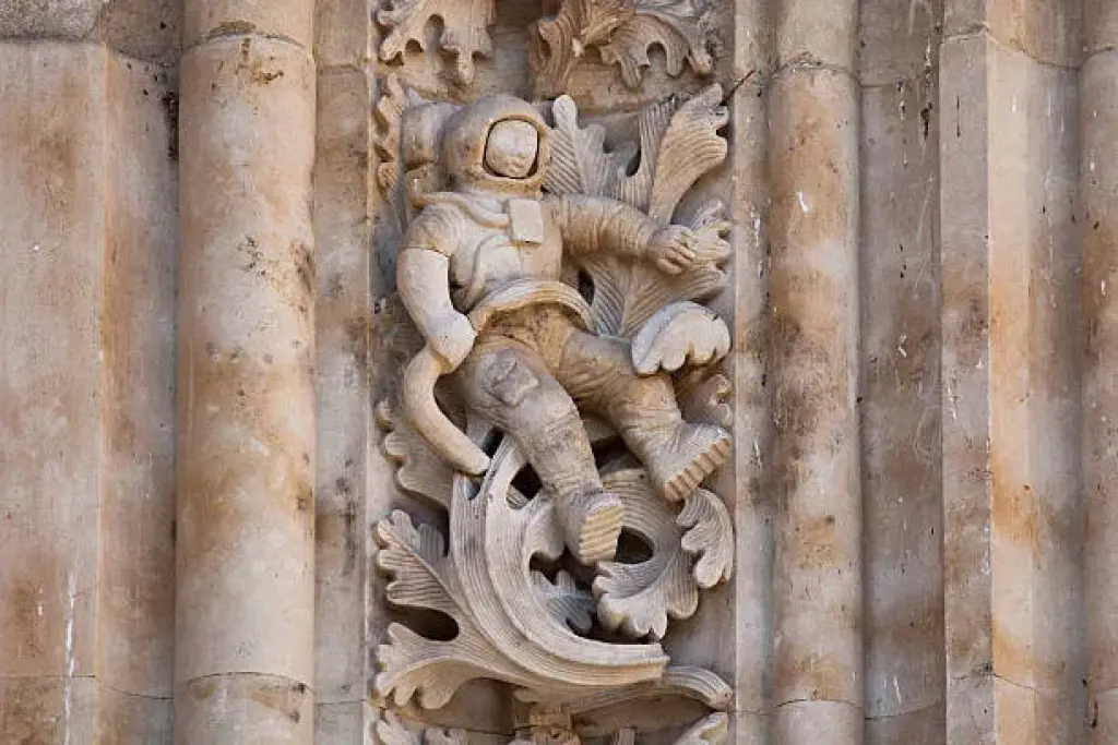 ¿Un astronauta en la fachada de la Catedral de Salamanca?