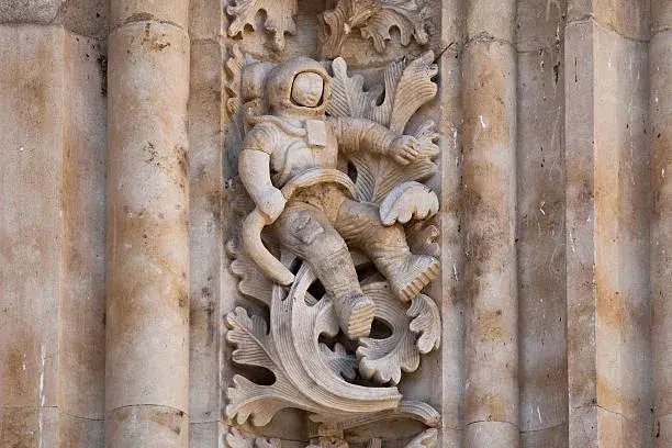 ¿Un astronauta en la fachada de la Catedral de Salamanca?