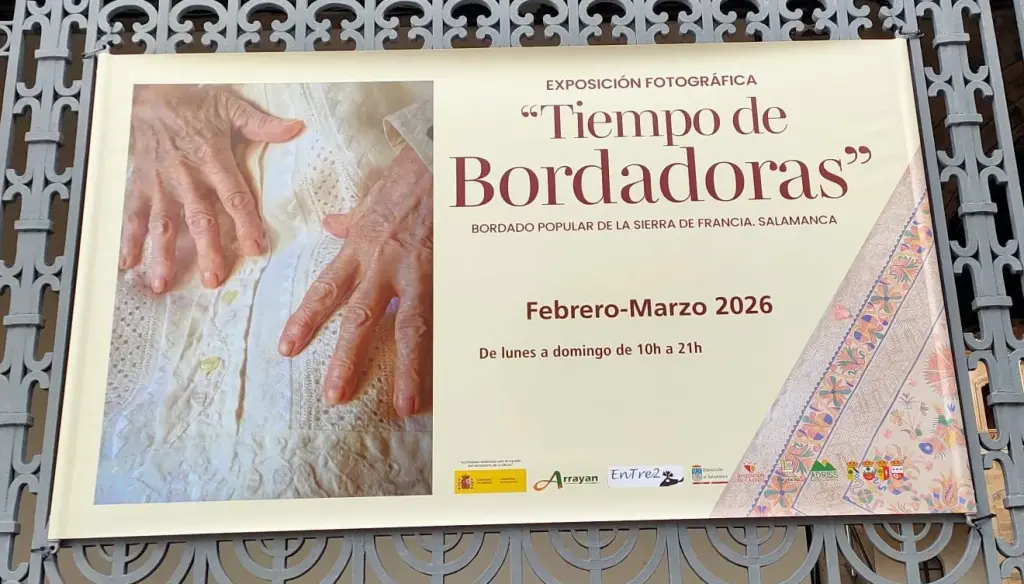 Tiempo de bordadoras: Exposición