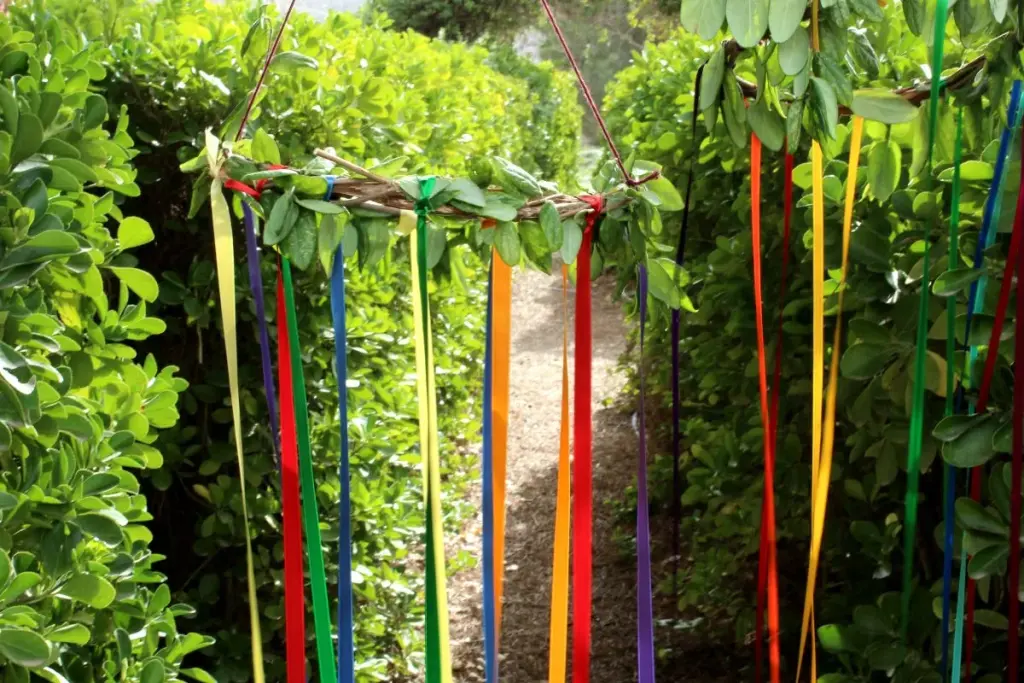 Las cintas en el folclore regional leonés