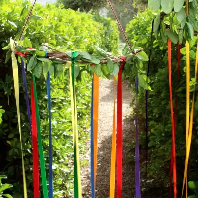 Las cintas en el folclore regional leonés