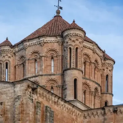 El grupo de cimborrios leoneses - 1/3