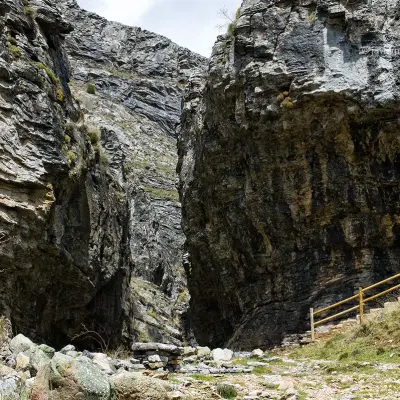 Ruta del Desfiladero de los Calderones: naturaleza en estado puro