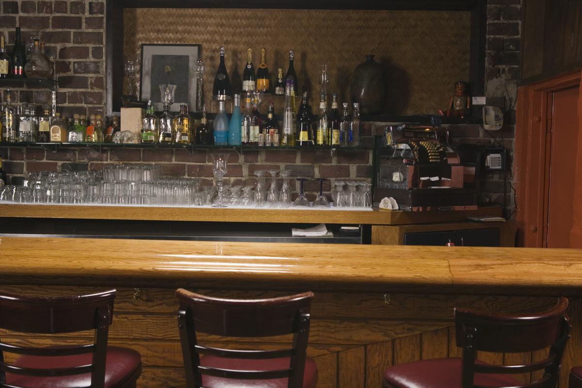 Coca de Alba no se rinde: un bar por un euro