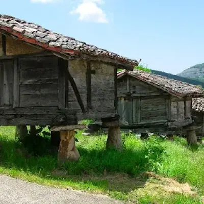 Hórreos en León