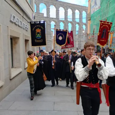 La Región Leonesa luce sus capas en Segovia