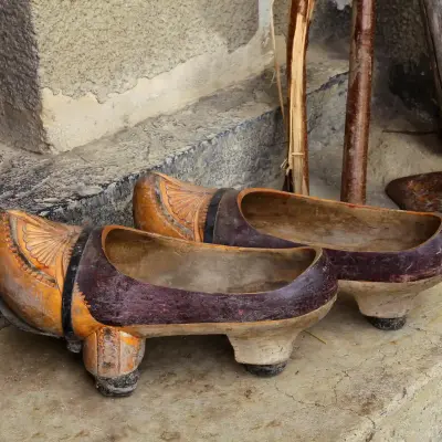 Madreñas y galochas