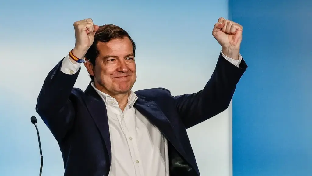 El PP gana unas autonómicas marcadas por el refuerzo del bipartidismo y la resistencia de UPL