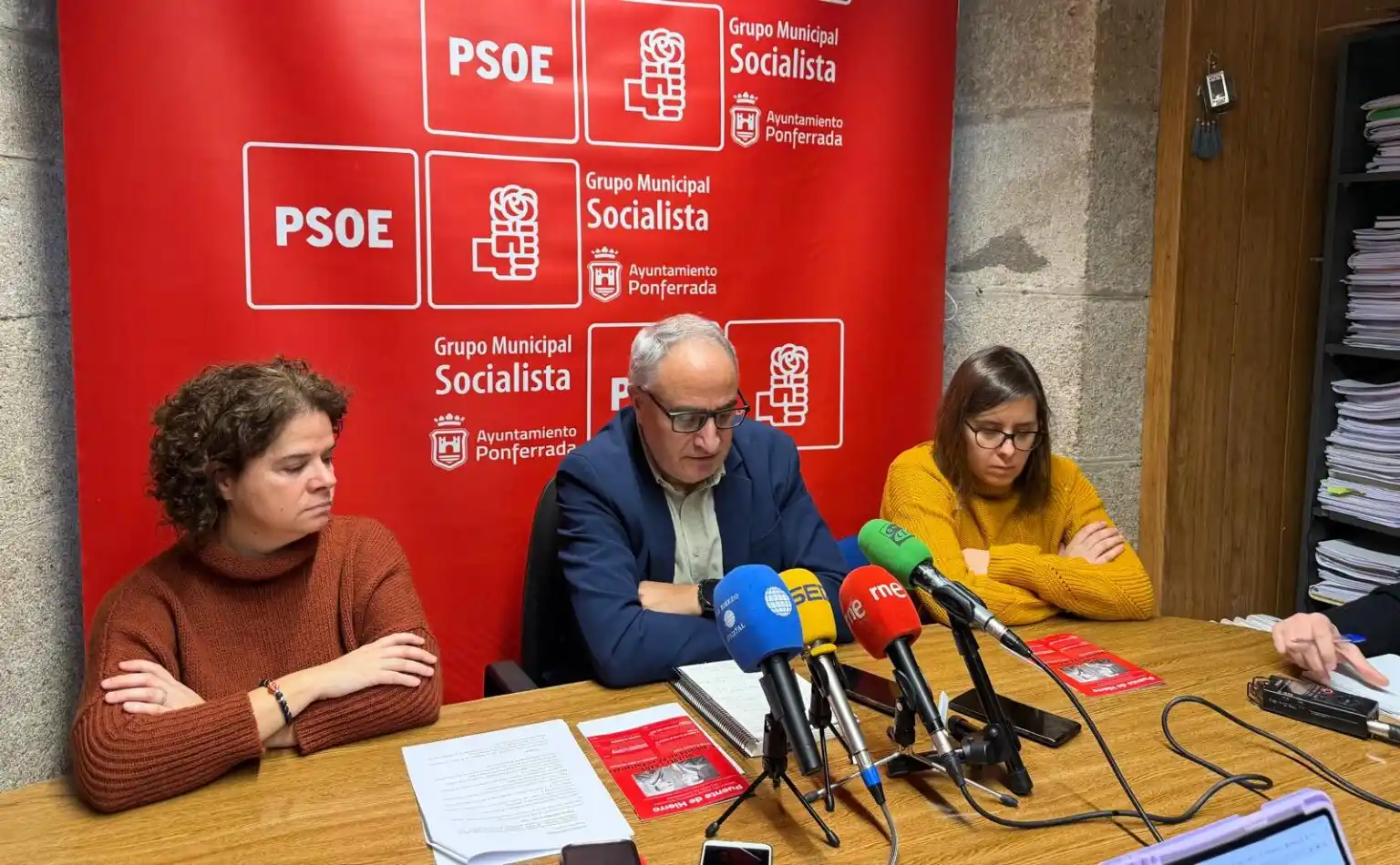 Denuncian la "opacidad y actitud despótica" del equipo de gobierno ponferradino