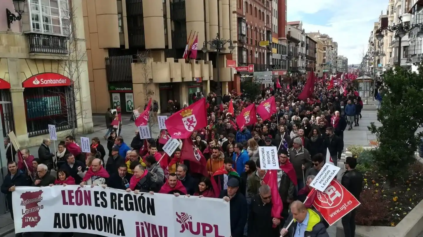 Conceyu País Llionés seguirá trabajando por una coalición leonesista en las elecciones del 29N