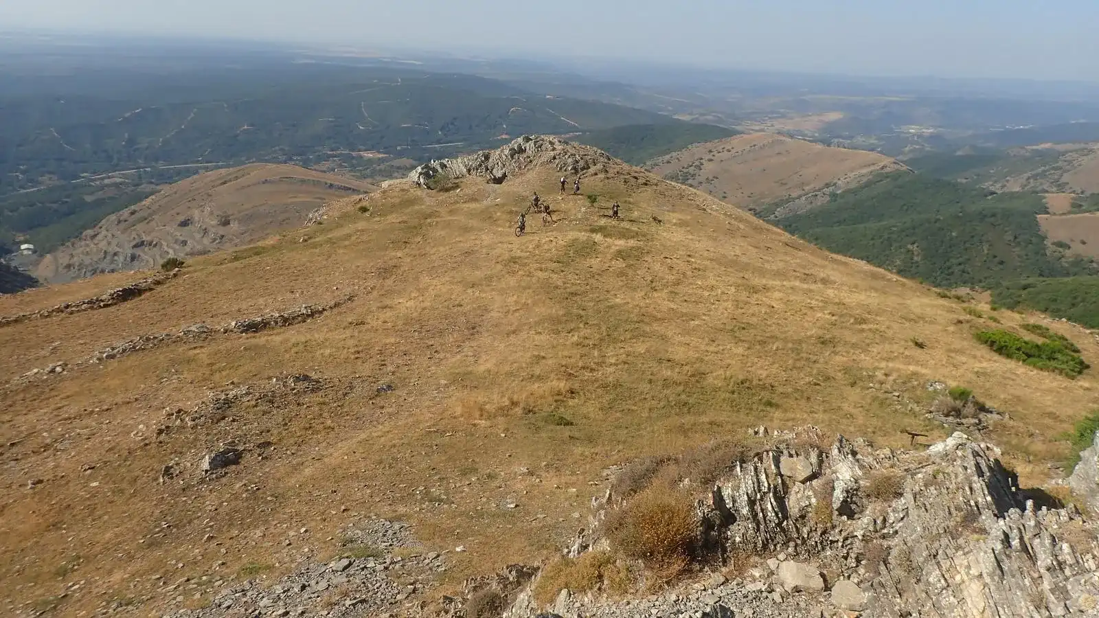 La Pola de Gordón presenta la Ruta del Dragón, un nuevo recorrido en bicicleta de 74 kilómetros por sus 17 pueblos