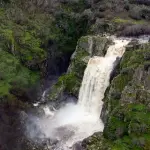 Precaución ante el imponente caudal del Pozo de los Humos