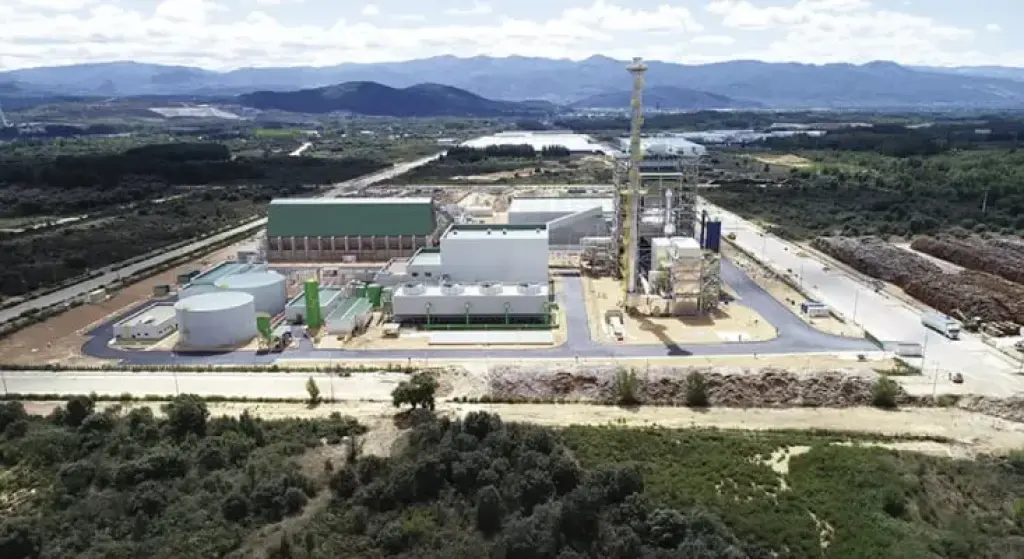 Somacyl. Buque insignia de la Junta, campea victoriosa por León