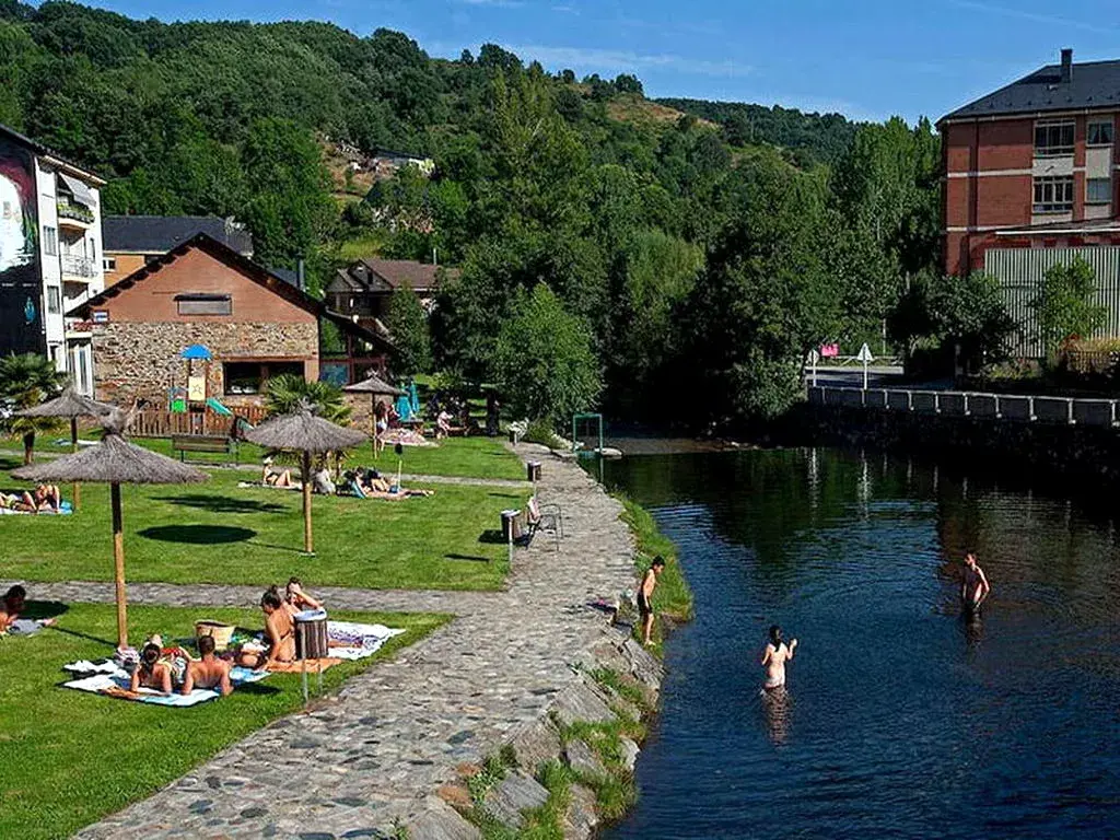 9 lugares encantadores y gratuitos donde aliviar el calor