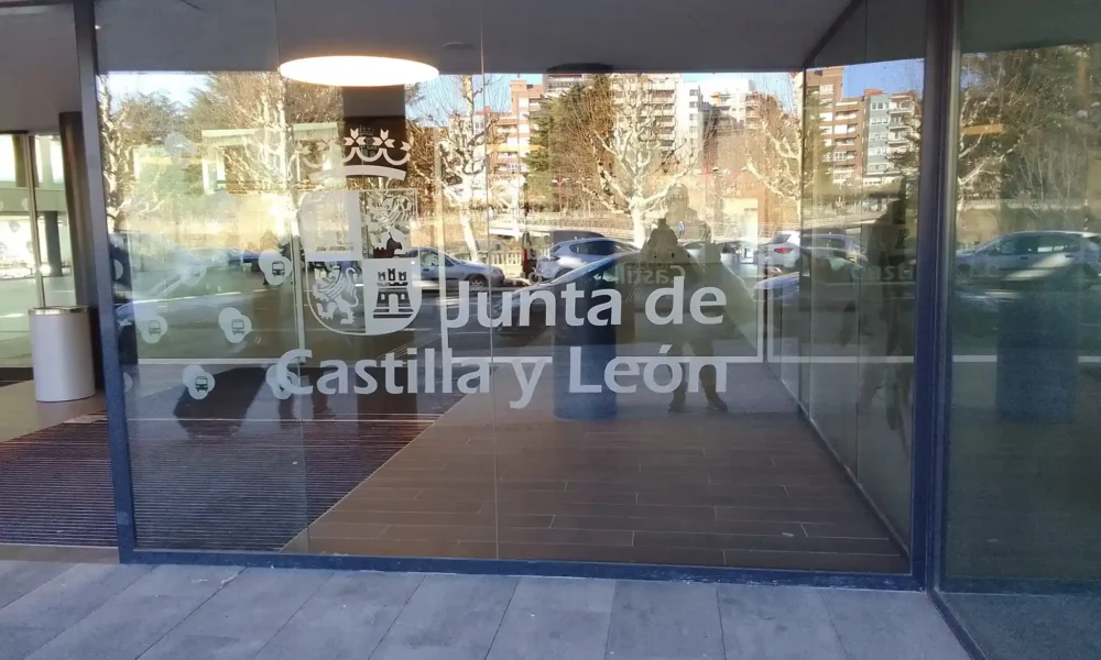 Menos logos